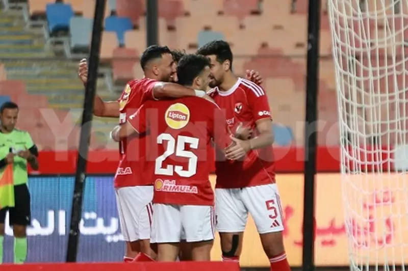 8 غيابات للأهلي أمام بتروجيت