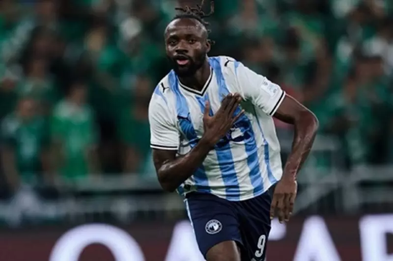 استدعاء ماييلي إلى منتخب الكونغو لملحق تصفيات المونديال